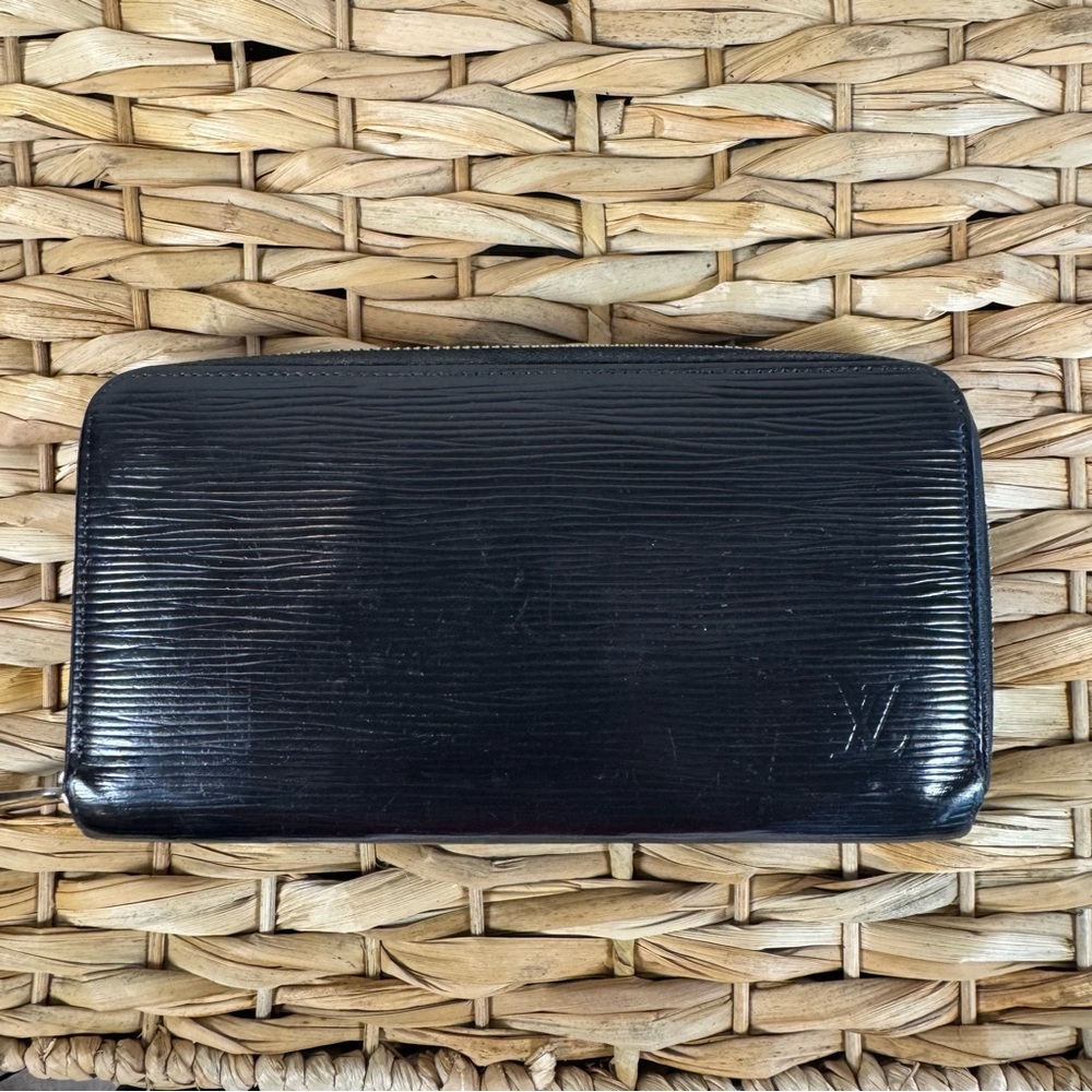 Louis Vuitton Black/Black Epi Zippy Long Wallet P0093